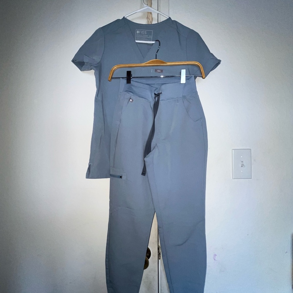 Blue figs Scrub set